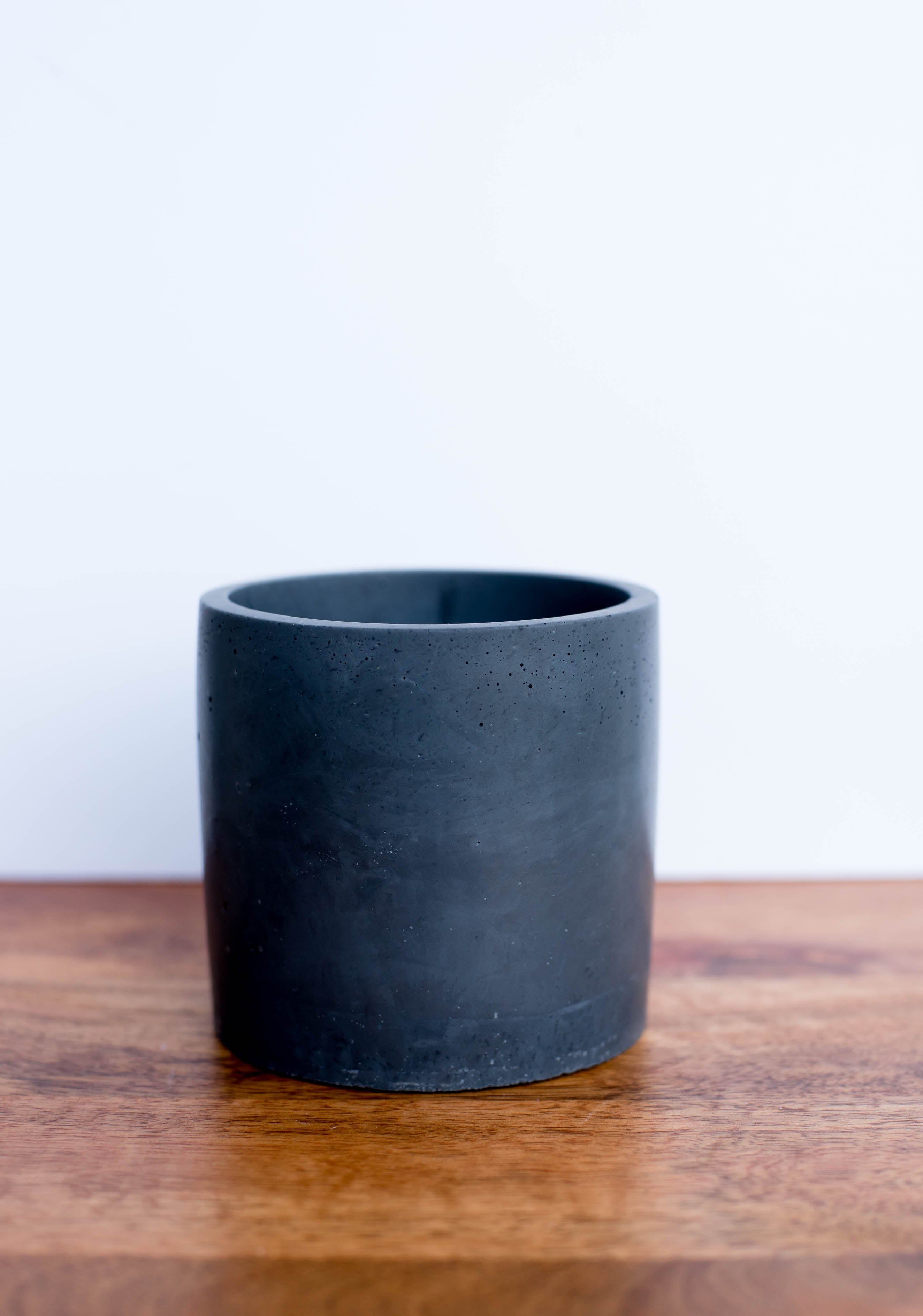 Large Cylinder Concrete Candle - made by kippen